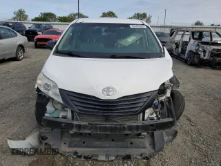 2012 Toyota Sienna with VIN 5TDZK3DC8CS186489, listed as a Copart auction lot 50469485 with Not provided miles and Salvage title. Bid and sale history available at DreamBid. Image 5.