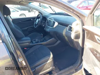 2018 Kia Sorento LX V6 with VIN 5XYPGDA54JG370844, listed as a IAAI auction lot 41412278 with 105,916 mi miles. Bid and sale history available at carsss.com. Image 5.