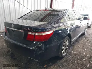 2007 Lexus LS 460 with VIN JTHBL46F575037110, listed as a IAAI auction lot 41736945 with 195,883 mi miles. Bid and sale history available at carsss.com. Image 4.