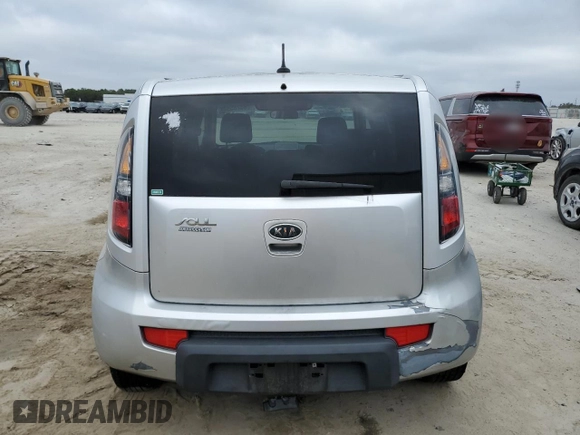 2010 Kia Soul + with VIN KNDJT2A25A7162898, listed as a Copart auction lot 86285544 with 175,864 mi miles and Clean Title. Bid and sale history available at DreamBid. Image 6.