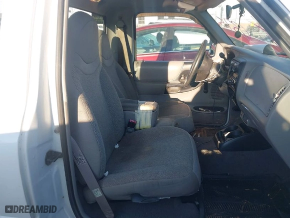 2000 Ford Ranger XL with VIN 1FTYR10C3YPB80375, listed as a IAAI auction lot 41028342 with 165,982 mi miles. Bid and sale history available at carsss.com. Image 8.