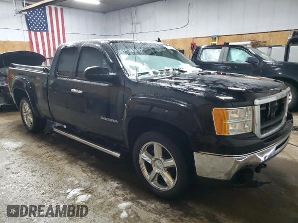 2010 GMC Sierra 1500 with VIN 1GTSKVEAXAZ231678, listed as a Copart auction lot 46305385 with 170,015 mi miles and Clean Title. Bid and sale history available at DreamBid. Image 4.