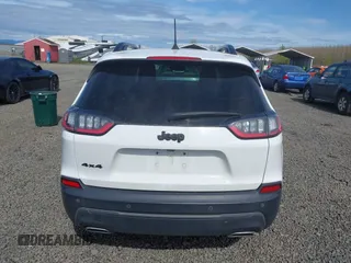 2019 Jeep Cherokee Latitude Plus with VIN 1C4PJMLX2KD432659, listed as a IAAI auction lot 42011291 with 76,015 mi miles. Bid and sale history available at carsss.com. Image 17.
