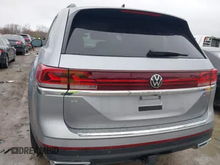 2024 Volkswagen Atlas SE with VIN 1V2HR2CA4RC593252, listed as a IAAI auction lot 41828371 with 7,317 mi miles and . Bid and sale history available at DreamBid. Image 17.