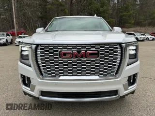 2022 GMC Yukon XL Denali with VIN 1GKS2JKL9NR364134, listed as a Copart auction lot 54078255 with 5,967 mi miles and Clean Title. Bid and sale history available at carsss.com. Image 12.