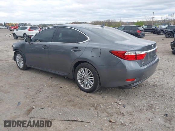 2013 Lexus ES 4dr Sdn with VIN JTHBK1GG0D2074698, listed as a IAAI auction lot 42049070 with 117,036 mi miles. Bid and sale history available at carsss.com. Image 3.
