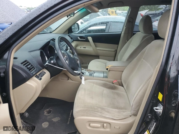2011 Toyota Highlander with VIN 5TDZK3EH9BS041096, listed as a Copart auction lot 51867074 with 307,664 mi miles and Salvage Title. Bid and sale history available at carsss.com. Image 7.