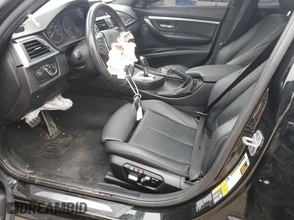 2017 BMW 3 Series 330e iPerformance with VIN WBA8E1C58HK895185, listed as a Copart auction lot 49287055 with 61,391 mi miles and Salvage Title. Bid and sale history available at carsss.com. Image 7.