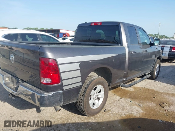 2018 Ram 1500 Express z VIN 1C6RR6FG9JS299201, wystawiony jako IAAI lot #42017973 z przebiegiem 79 732 mil mil oraz . Historia ofert i sprzedaży dostępna na DreamBid. Obrazek 4.