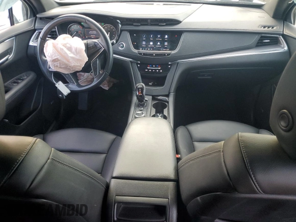 2020 Cadillac XT5 Luxury FWD z VIN 1GYKNAR45LZ188014, wystawiony jako Copart lot #79583434 z przebiegiem 40 043 mil mil oraz Szkoda całkowita • Salvage title. Historia ofert i sprzedaży dostępna na DreamBid. Obrazek 8.