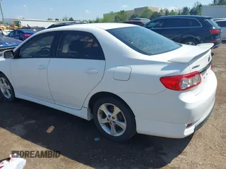 2013 Toyota Corolla L with VIN 2T1BU4EE4DC981499, listed as a IAAI auction lot 42052280 with 111,153 mi miles. Bid and sale history available at carsss.com. Image 3.