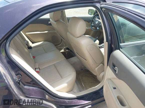 2007 Mercury Milan Premier with VIN 3MEHM02107R613757, listed as a IAAI auction lot 42732989 with 130,400 mi miles and . Bid and sale history available at DreamBid. Image 8.