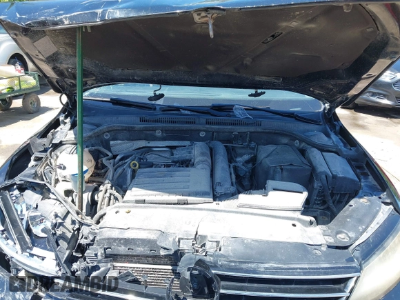 2017 Volkswagen Jetta S with VIN 3VW2B7AJ1HM329900, listed as a IAAI auction lot 42213125 with 124,556 mi miles and . Bid and sale history available at DreamBid. Image 10.