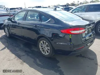2019 Ford Fusion SE with VIN 3FA6P0HD7KR108430, listed as a IAAI auction lot 41871639 with 15,490 mi miles. Bid and sale history available at carsss.com. Image 3.