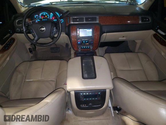 2008 Chevrolet Suburban LTZ with VIN 3GNFK16378G208290, listed as a Copart auction lot 60696725 with 203,426 mi miles and Salvage title. Bid and sale history available at DreamBid. Image 8.
