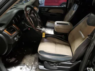 2013 Cadillac Escalade Platinum Edition with VIN 1GYS4DEFXDR106971, listed as a Copart auction lot 87660985 with 197,951 mi miles and Salvage Title. Bid and sale history available at carsss.com. Image 7.