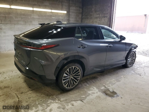 2023 Lexus RZ with VIN JTJAAAAB6PA011075, listed as a Copart auction lot 75382354 with 8,661 mi miles and Salvage Title. Bid and sale history available at carsss.com. Image 3.