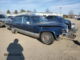 1990 Cadillac Brougham z VIN 1G6DW5476LR725075, wystawiony jako Copart lot #47456955 z przebiegiem Nie podano mil oraz Szkody całkowita. Historia ofert i sprzedaży dostępna na DreamBid. Obrazek 4.