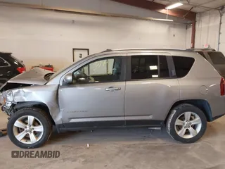 2016 Jeep Compass High Altitude Edition with VIN 1C4NJDEBXGD637792, listed as a IAAI auction lot 41850353 with 151,810 mi miles. Bid and sale history available at carsss.com. Image 14.