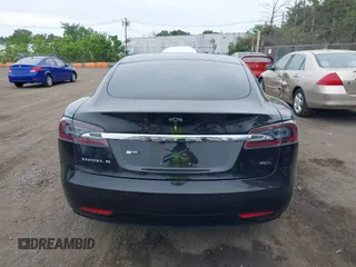2018 Tesla Model S 75D с VIN 5YJSA1E26JF244843, выставлен на аукционе IAAI как лот 42585984 с пробегом 70 893 миль миль и . История ставок и продаж доступна на DreamBid. Изображение 16.