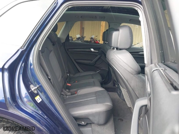 2018 Audi Q5 Premium Plus with VIN WA1BNAFY0J2239187, listed as a IAAI auction lot 41646800 with 90,417 mi miles. Bid and sale history available at carsss.com. Image 8.