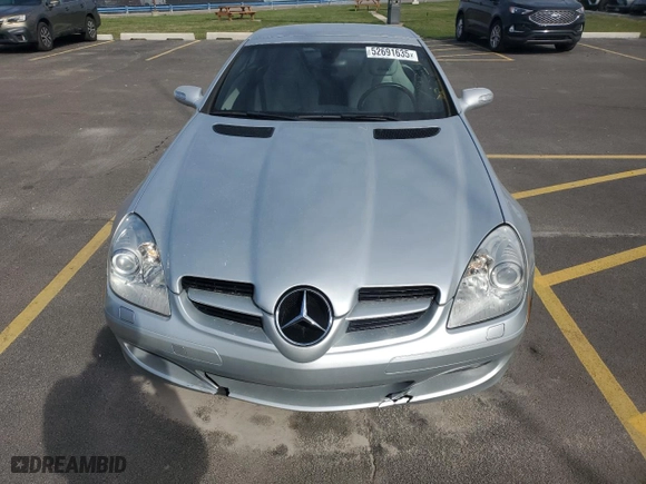 2005 Mercedes-Benz SLK-Class with VIN WDBWK56F35F040539, listed as a Copart auction lot 52691635 with 72,074 mi miles and Clean Title. Bid and sale history available at carsss.com. Image 5.