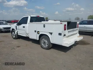 2019 Ford F-350 with VIN 1FDBF3A67KEG49808, listed as a IAAI auction lot 41907987 with 56,677 mi miles and . Bid and sale history available at DreamBid. Image 3.