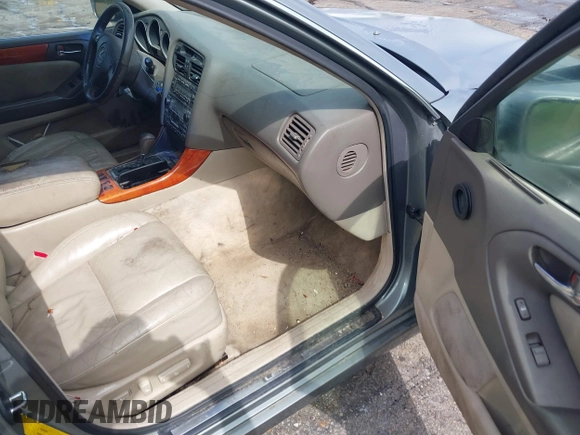 2001 Lexus GS 300 z VIN JT8BD69S710134797, wystawiony jako IAAI lot #42253923 z przebiegiem 286 362 mil mil oraz . Historia ofert i sprzedaży dostępna na DreamBid. Obrazek 5.