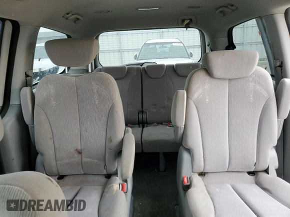 2009 Kia Sedona LX with VIN KNDMB233196318832, listed as a Copart auction lot 75229804 with 350,784 mi miles and Clean Title. Bid and sale history available at carsss.com. Image 10.