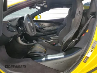 2018 McLaren 570S z VIN SBM13FAA0JW004562, wystawiony jako Copart lot #47242645 z przebiegiem Nie podano mil oraz Tytuł czysty. Historia ofert i sprzedaży dostępna na DreamBid. Obrazek 7.