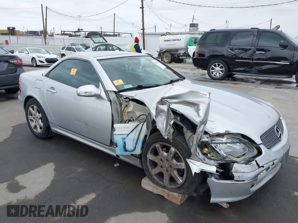 2003 Mercedes-Benz SLK 230 Kompressor with VIN WDBKK49F83F292238, listed as a IAAI auction lot 41874236 with Not Provided miles and . Bid and sale history available at DreamBid. Image 1.