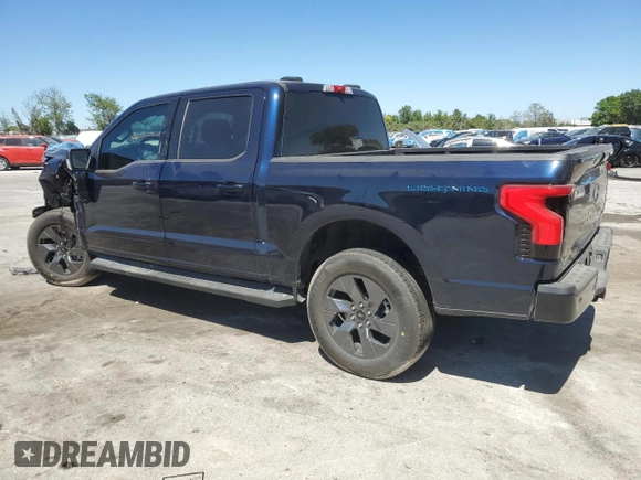2024 Ford F-150 Lightning Flash z VIN 1FT6W3L7XRWG19735, wystawiony jako Copart lot #50089495 z przebiegiem 7 764 mil mil oraz Szkoda całkowita • Salvage title. Historia ofert i sprzedaży dostępna na DreamBid. Obrazek 2.