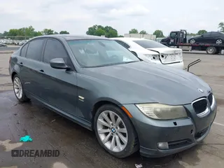 2010 BMW 3 Series 328i xDrive z VIN WBAPK7C58AA458502, wystawiony jako IAAI lot #42400660 z przebiegiem Nie podano mil oraz . Historia ofert i sprzedaży dostępna na DreamBid. Obrazek 1.