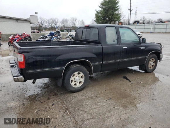 1995 Toyota T100 SR5 z VIN JT4VD12F0S0007793, wystawiony jako Copart lot #85020824 z przebiegiem 226 806 mil mil oraz Czysty tytuł • Clean title. Historia ofert i sprzedaży dostępna na DreamBid. Obrazek 3.