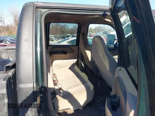 2001 Ford Super Duty F-250 XL with VIN 1FTNW21S71ED02471, listed as a IAAI auction lot 41404650 with 248,474 mi miles. Bid and sale history available at carsss.com. Image 8.