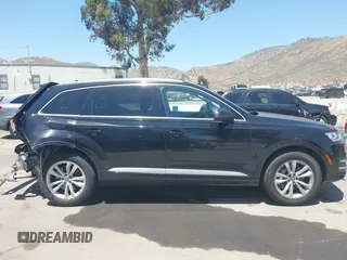 2017 Audi Q7 Premium Plus with VIN WA1LAAF74HD039726, listed as a IAAI auction lot 42266199 with 112,710 mi miles and . Bid and sale history available at DreamBid. Image 13.