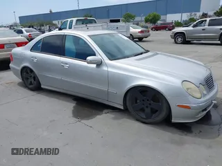 2004 Mercedes-Benz E-Class 5.0L with VIN WDBUF70J64A433838, listed as a IAAI auction lot 42108575 with 1 mi miles. Bid and sale history available at carsss.com. Image 1.
