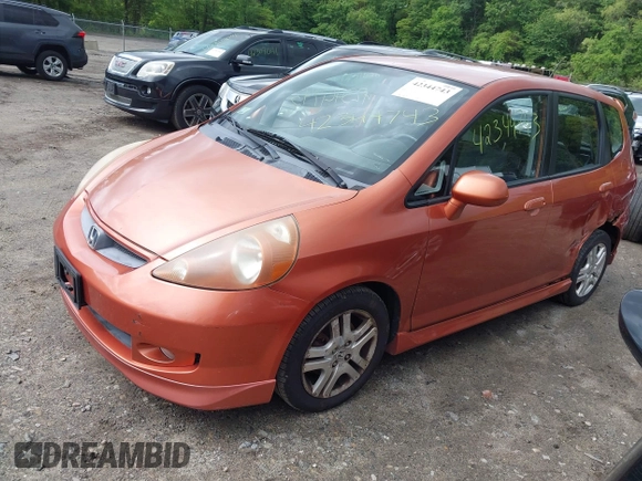 2007 Honda Fit Sport z VIN JHMGD38697S008821, wystawiony jako IAAI lot #42344743 z przebiegiem 136 805 mil mil oraz . Historia ofert i sprzedaży dostępna na DreamBid. Obrazek 2.