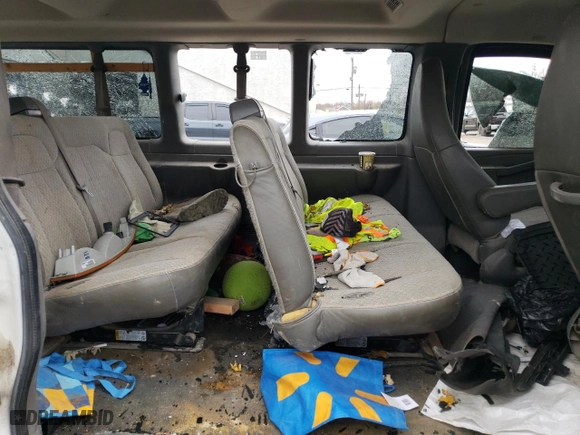 2017 Chevrolet Express Passenger LT with VIN 1GAZGPFG1H1180376, listed as a Copart auction lot 81500724 with 0 mi miles and Salvage Title. Bid and sale history available at carsss.com. Image 11.