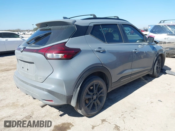 2021 Nissan Kicks SR z VIN 3N1CP5DV7ML556734, wystawiony jako IAAI lot #41652580 z przebiegiem 52 042 mil mil oraz . Historia ofert i sprzedaży dostępna na DreamBid. Obrazek 4.