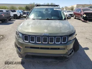 2019 Jeep Compass Latitude with VIN 3C4NJCBB1KT743968, listed as a Copart auction lot 53071465 with 60,678 mi miles and Salvage title. Bid and sale history available at DreamBid. Image 5.