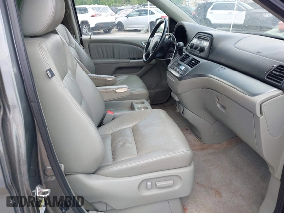 2008 Honda Odyssey EX-L with VIN 5FNRL38678B410526, listed as a IAAI auction lot 42206735 with 185,279 mi miles. Bid and sale history available at carsss.com. Image 5.