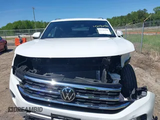 2023 Volkswagen Atlas SE с VIN 1V2KC2CA2PC220778, выставлен на аукционе IAAI как лот 42136136 с пробегом 30 370 миль миль и . История ставок и продаж доступна на DreamBid. Изображение 12.