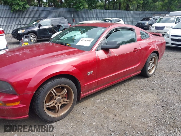 2005 Ford Mustang GT Deluxe with VIN 1ZVFT82H355124175, listed as a IAAI auction lot 42737902 with 160,683 mi miles and . Bid and sale history available at DreamBid. Image 6.