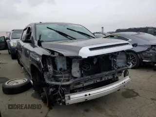 2016 Toyota Tundra 4WD Truck SR5 with VIN 5TFDY5F10GX576891, listed as a Copart auction lot 82130683 with 0 mi miles. Bid and sale history available at carsss.com. Image 4.