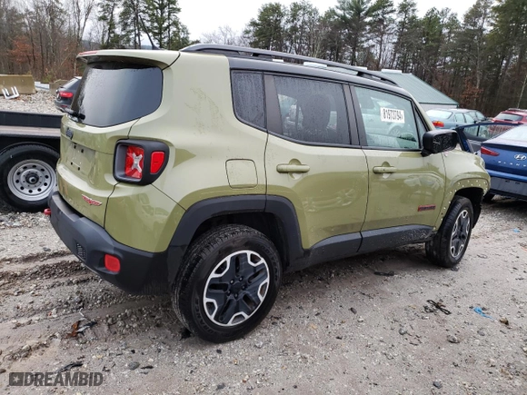 2015 Jeep Renegade Trailhawk with VIN ZACCJBCT8FPB34561, listed as a Copart auction lot 81973794 with 0 mi miles and Clean Title. Bid and sale history available at carsss.com. Image 3.