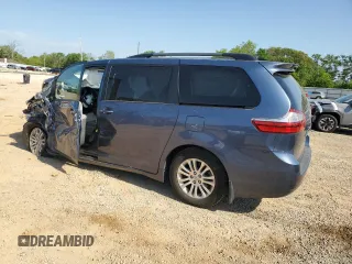 2017 Toyota Sienna XLE Auto Access Seat with VIN 5TDYZ3DC7HS789139, listed as a Copart auction lot 53200635 with Not provided miles and Salvage title. Bid and sale history available at DreamBid. Image 2.