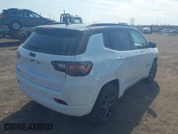 2024 Jeep Compass Limited with VIN 3C4NJDCN7RT106527, listed as a IAAI auction lot 42054193 with 1,862 mi miles and . Bid and sale history available at DreamBid. Image 4.