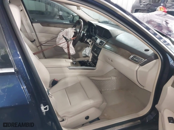 2016 Mercedes-Benz E-Class E 350 Sport with VIN WDDHF5KBXGB197373, listed as a IAAI auction lot 41415077 with 111,399 mi miles. Bid and sale history available at carsss.com. Image 5.