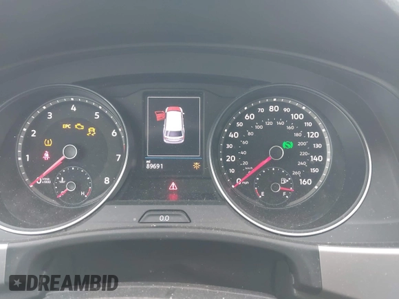 2018 Volkswagen Atlas SE с VIN 1V2CR2CA8JC566036, выставлен на аукционе IAAI как лот 42122613 с пробегом 89 691 миль миль и . История ставок и продаж доступна на DreamBid. Изображение 7.